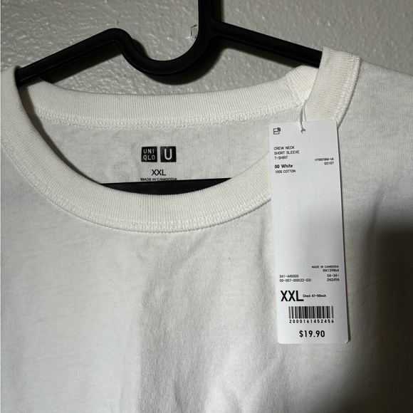Uniqlo | T-shirt - Picture 3 of 3